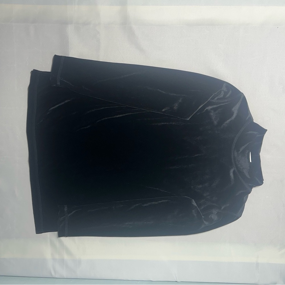 Elegant Black Velvet Women's Top
